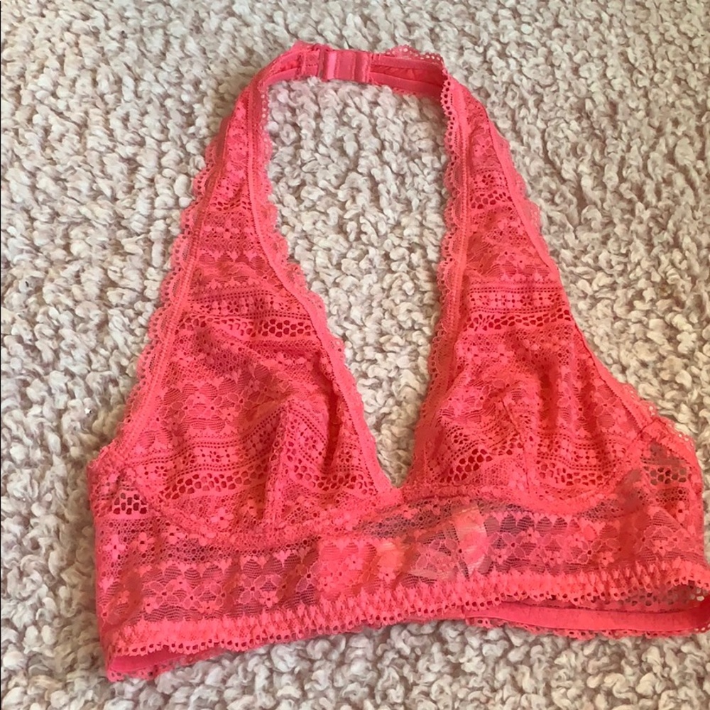 ❌SOLD❌ Victoria’s Secret PINK lace halter bra